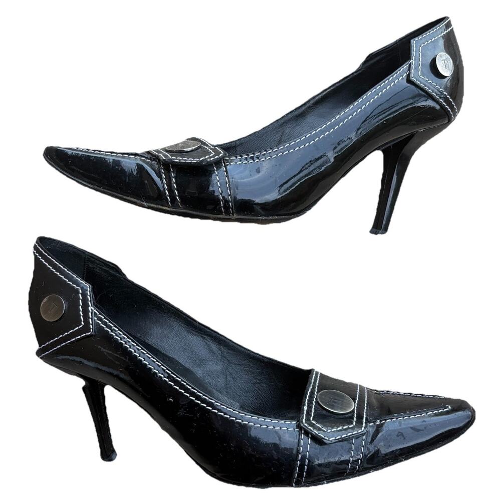 Tods Black Patent Leather Closed Toe Heels Y2K Studded Size 9 FLAW